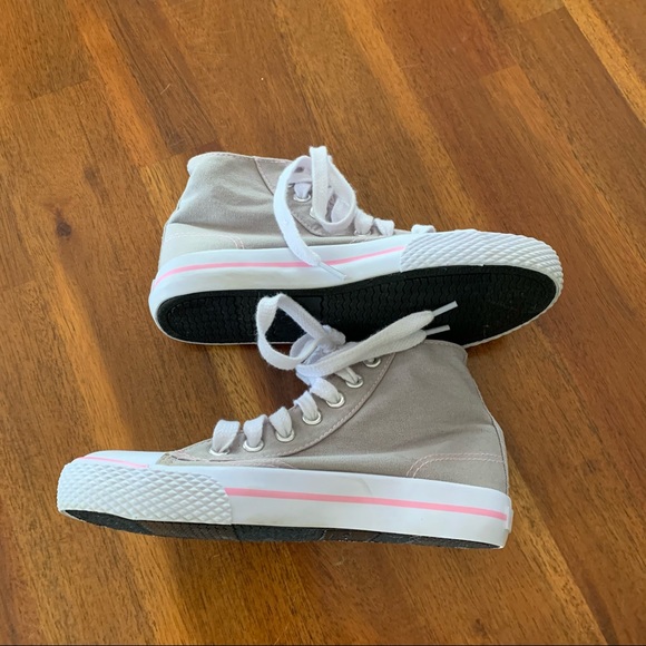 Airwalk Sneakers - Picture 3 of 7